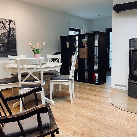 Ferienwohnung Tulpenweg Mit Kaminofen Haiger Esterno foto