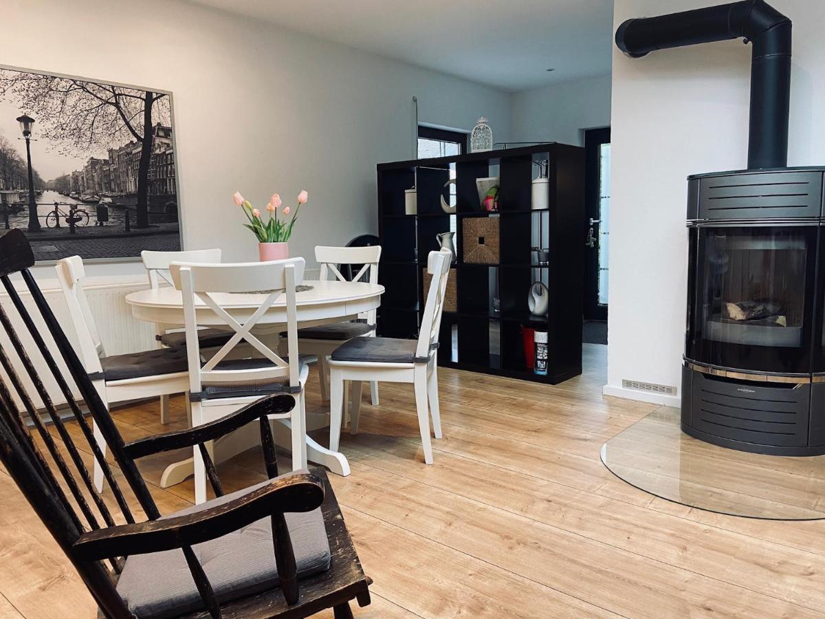 Ferienwohnung Tulpenweg Mit Kaminofen Haiger Esterno foto